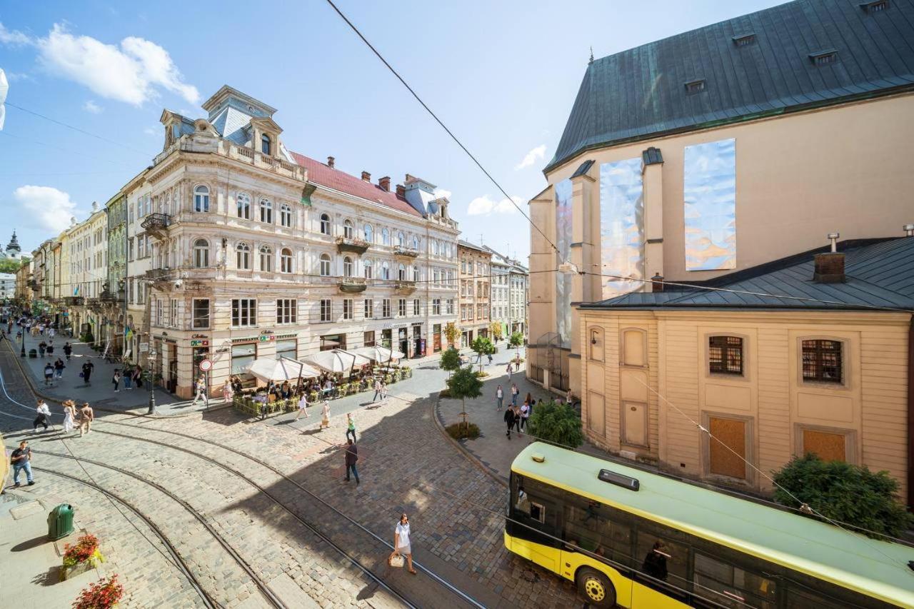 Апартаменти На Площі Ринок 12 Leópolis Exterior foto